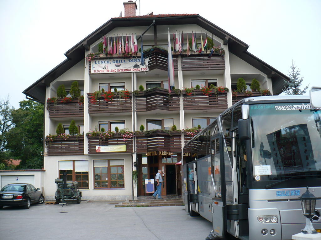 Hotel Krona Domžale Exterior foto